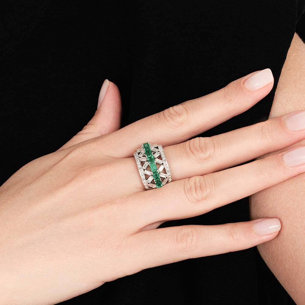 Diamond & Emerald Ring